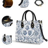 Catholight Élégance Sacrée : Sac en Cuir Bleu et Blanc de Dévotion